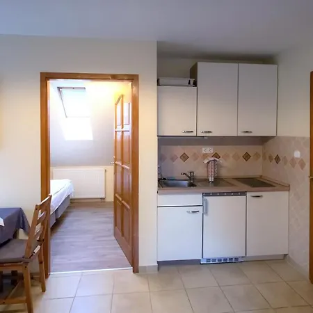 Ozkut Apartmanhaz * Olmod