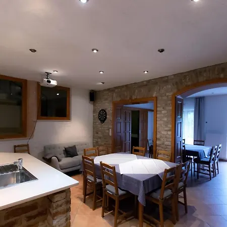 Πανσιόν Ozkut Apartmanhaz Olmod