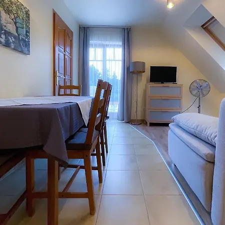 Ozkut Apartmanhaz Πανσιόν Olmod