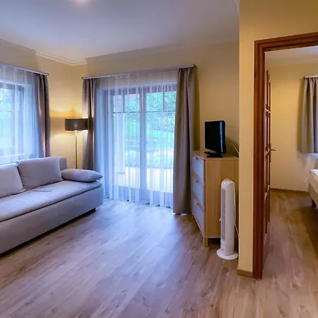 Ozkut Apartmanhaz Πανσιόν Olmod