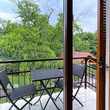 Ozkut Apartmanhaz